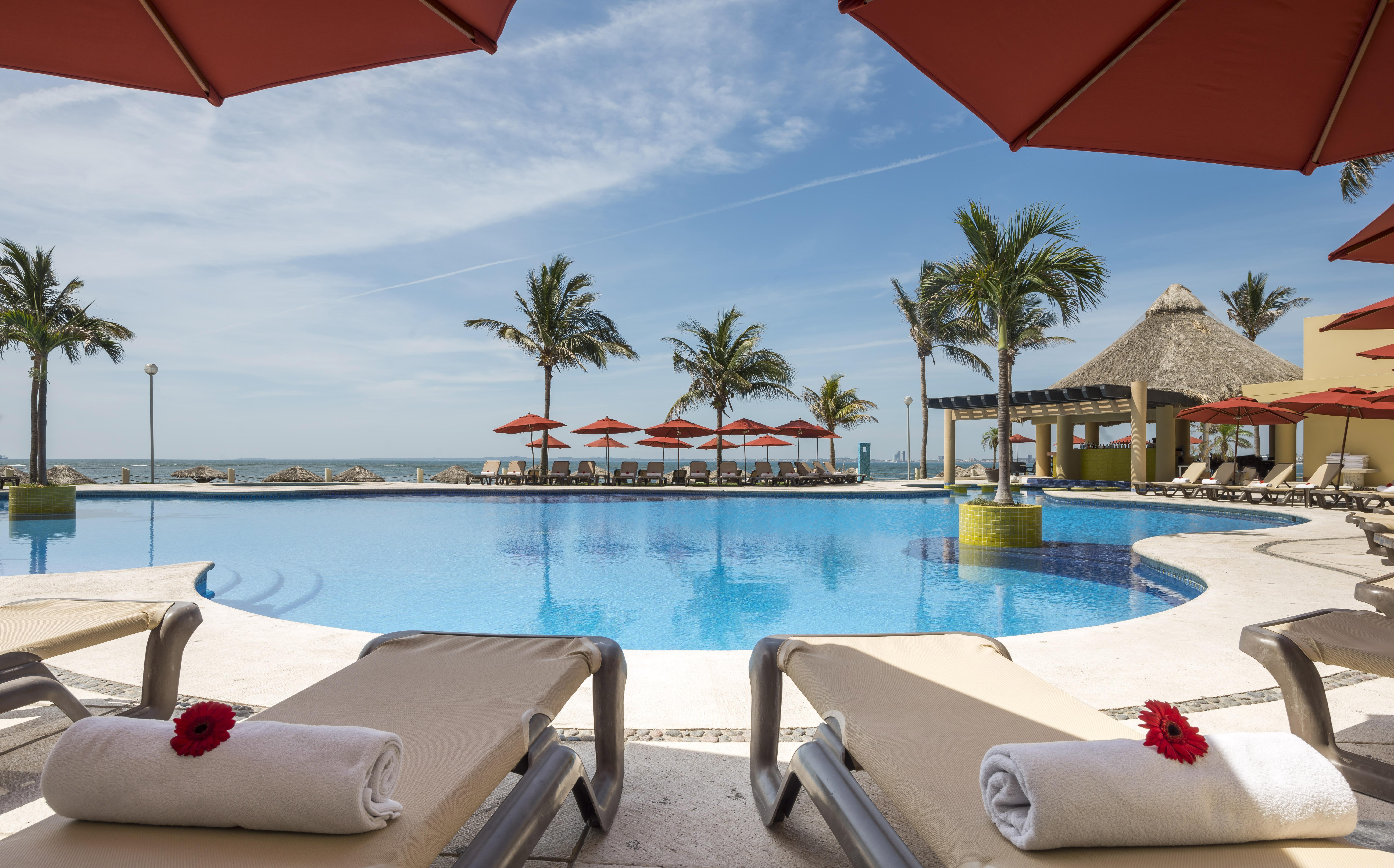 Camino Real Veracruz Eksteriør bilde Pool at the Iberostar Grand Hotel Bávaro