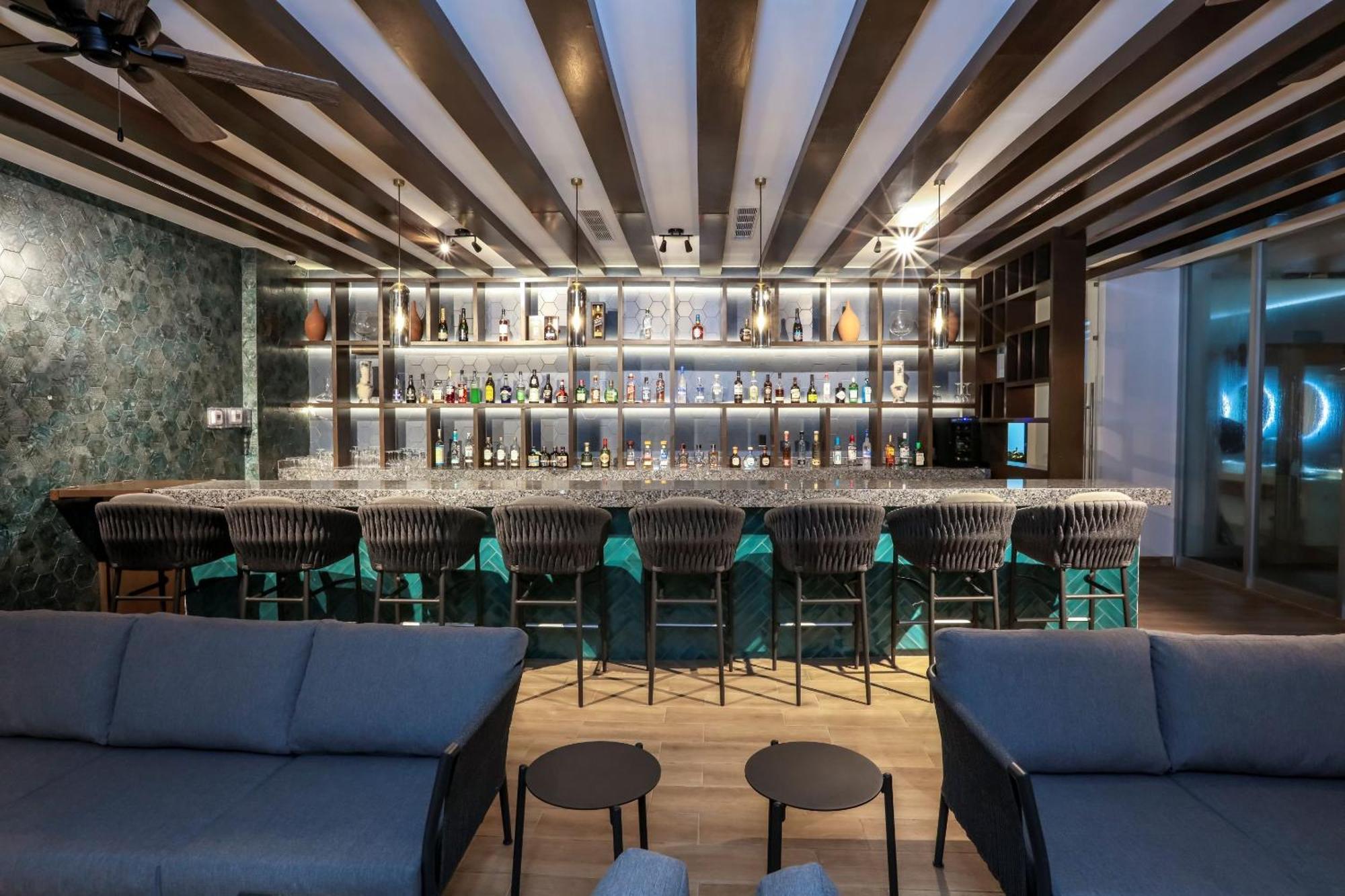 Camino Real Veracruz Eksteriør bilde The bar at the lounge